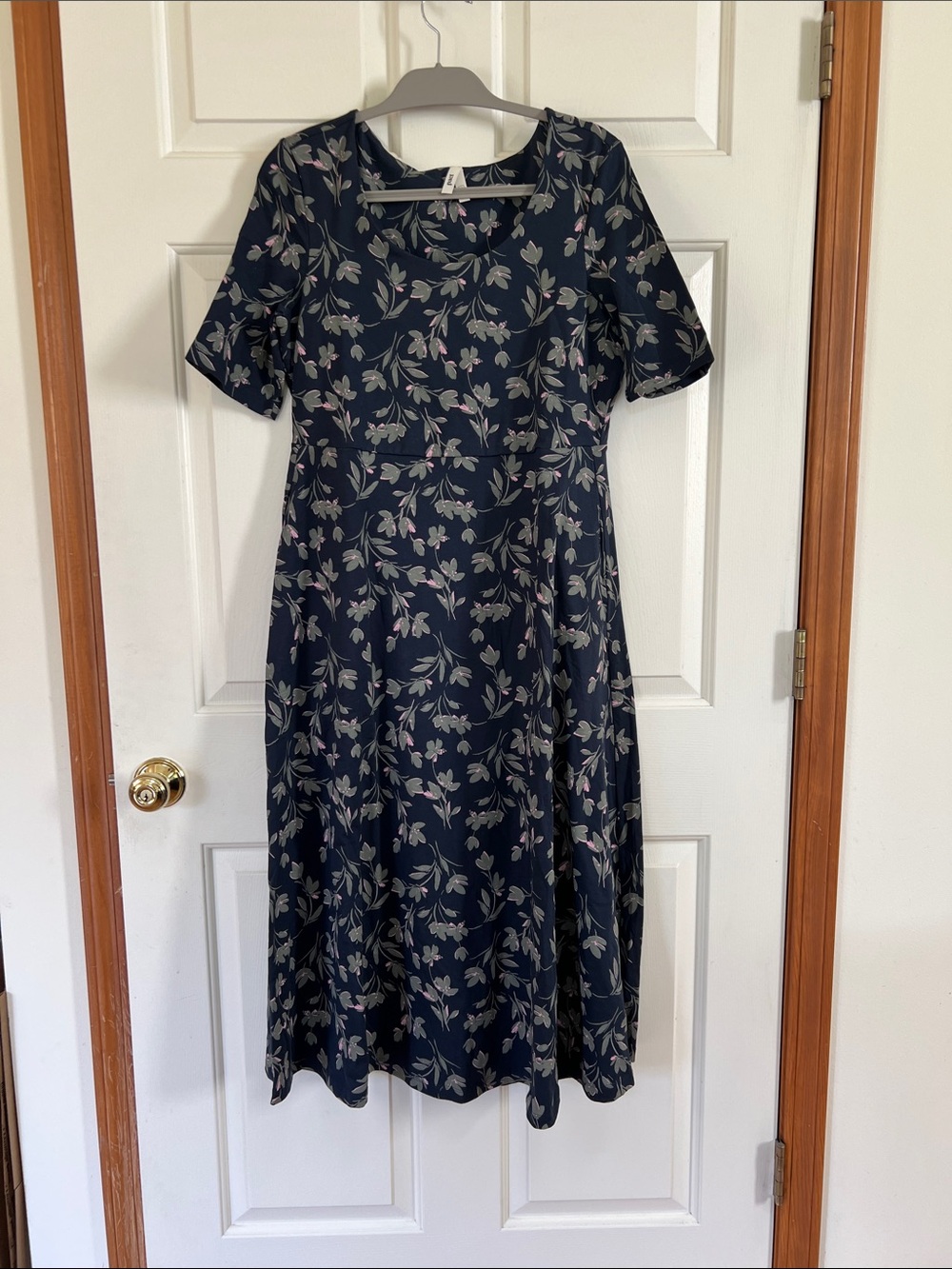 Pact Organic Fit & Flare Signature Scoop Dress Painted Petals Midnight Blue XL - Picture 5 of 9